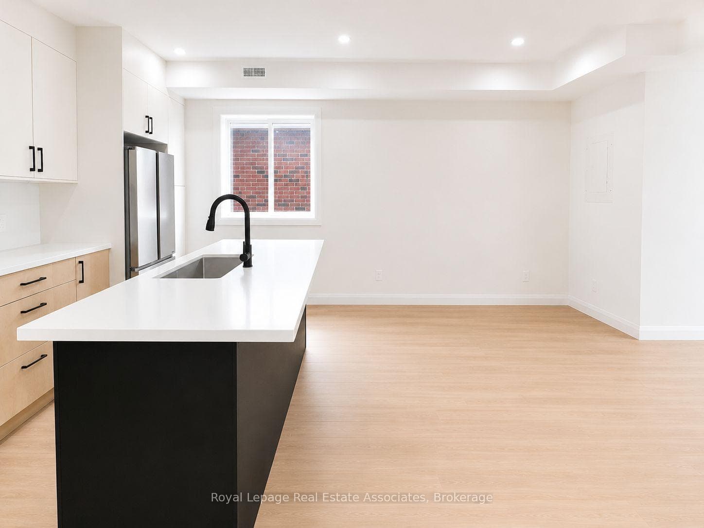 17 White Avenue Unit 5 SFN photo 3