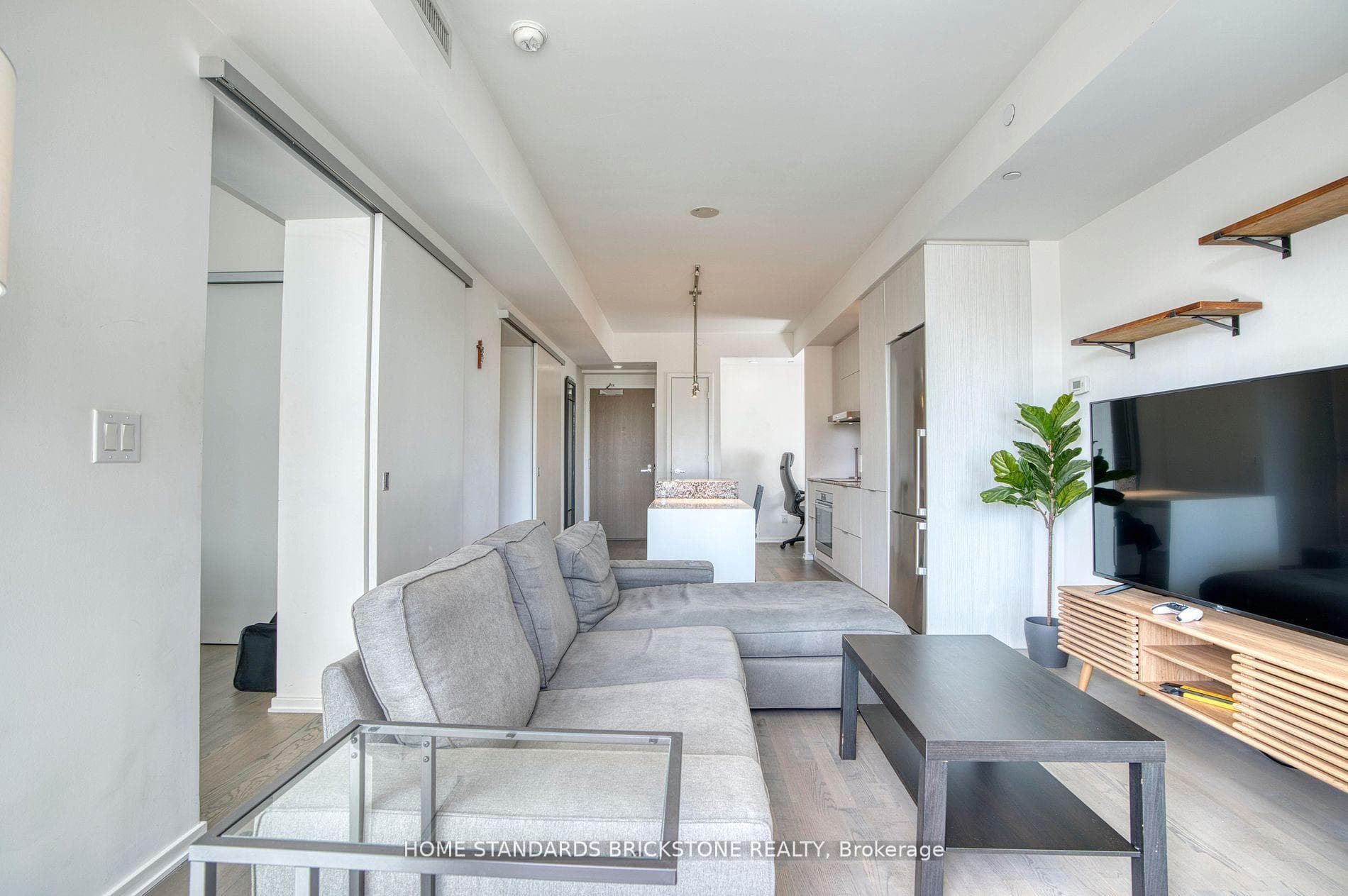 1 Bloor Street Unit 1306 photo 17