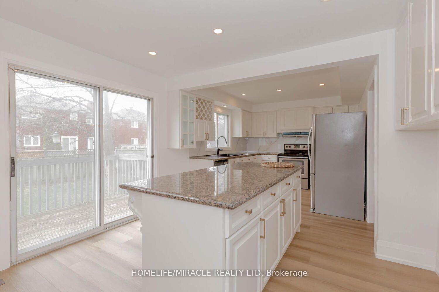 4544 Penhallow Road photo 8