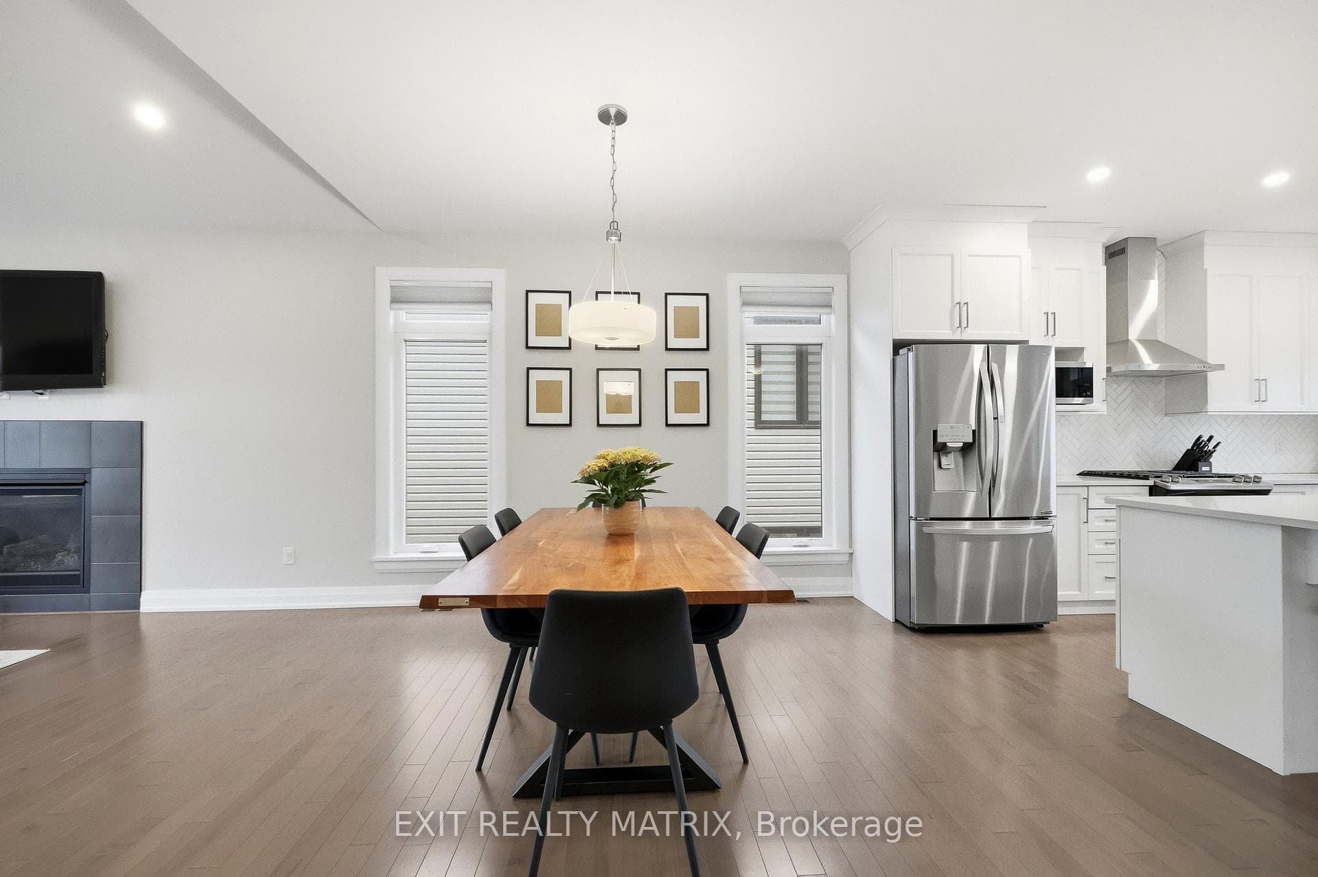 397 COLMAR Street photo 8