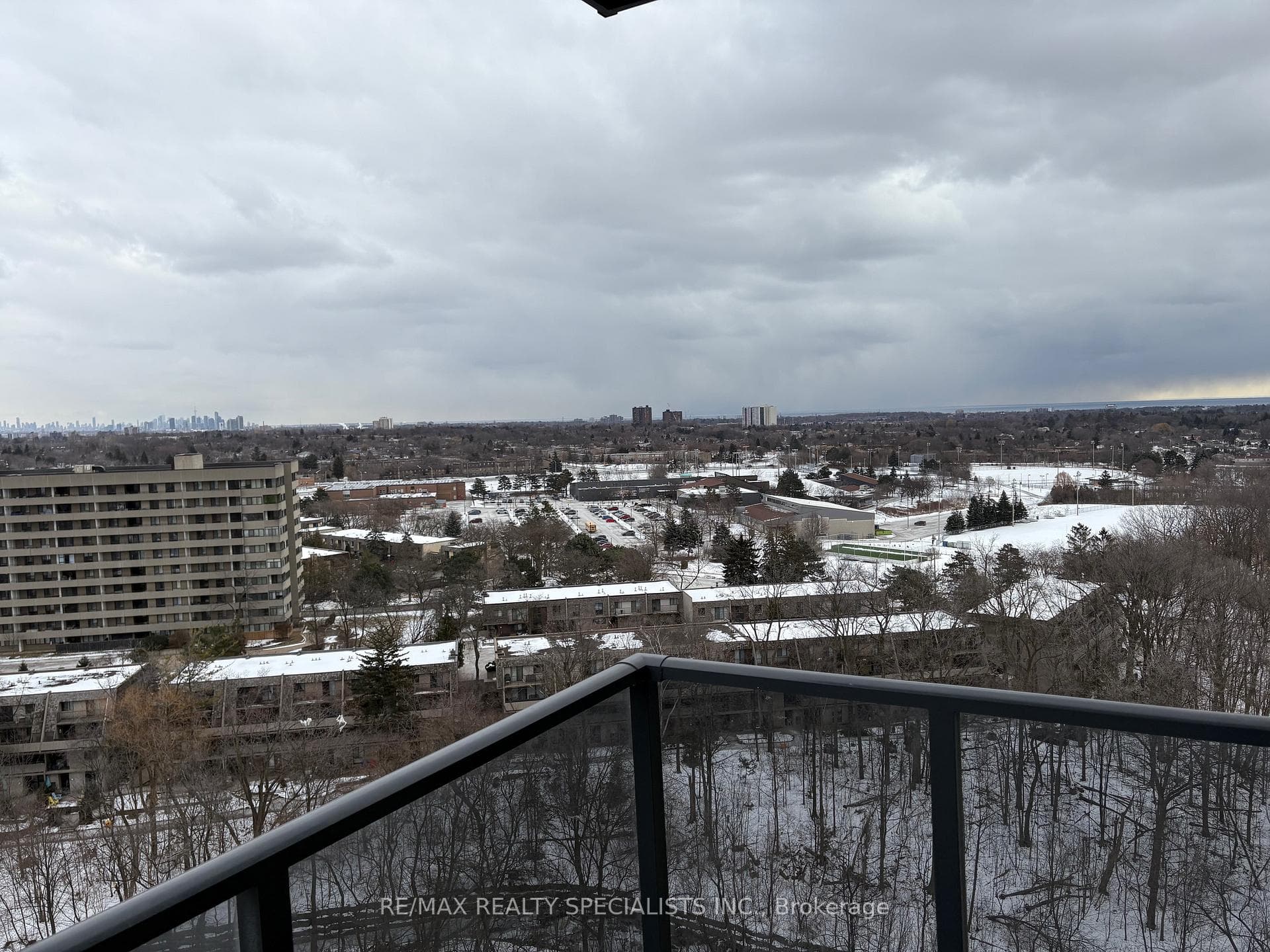 202 Burnhamthorpe Road Unit 1208W photo 8