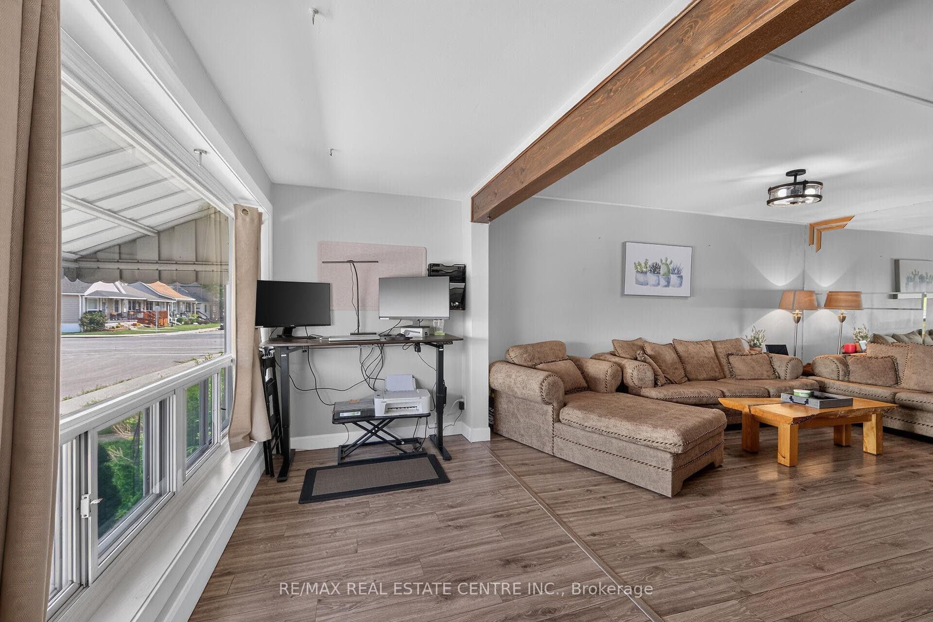 220 Paling Avenue photo 6