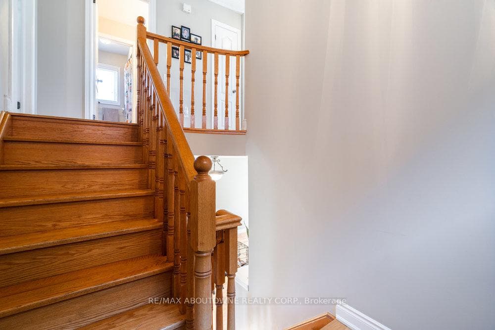 3451 Wavecrest Street photo 25