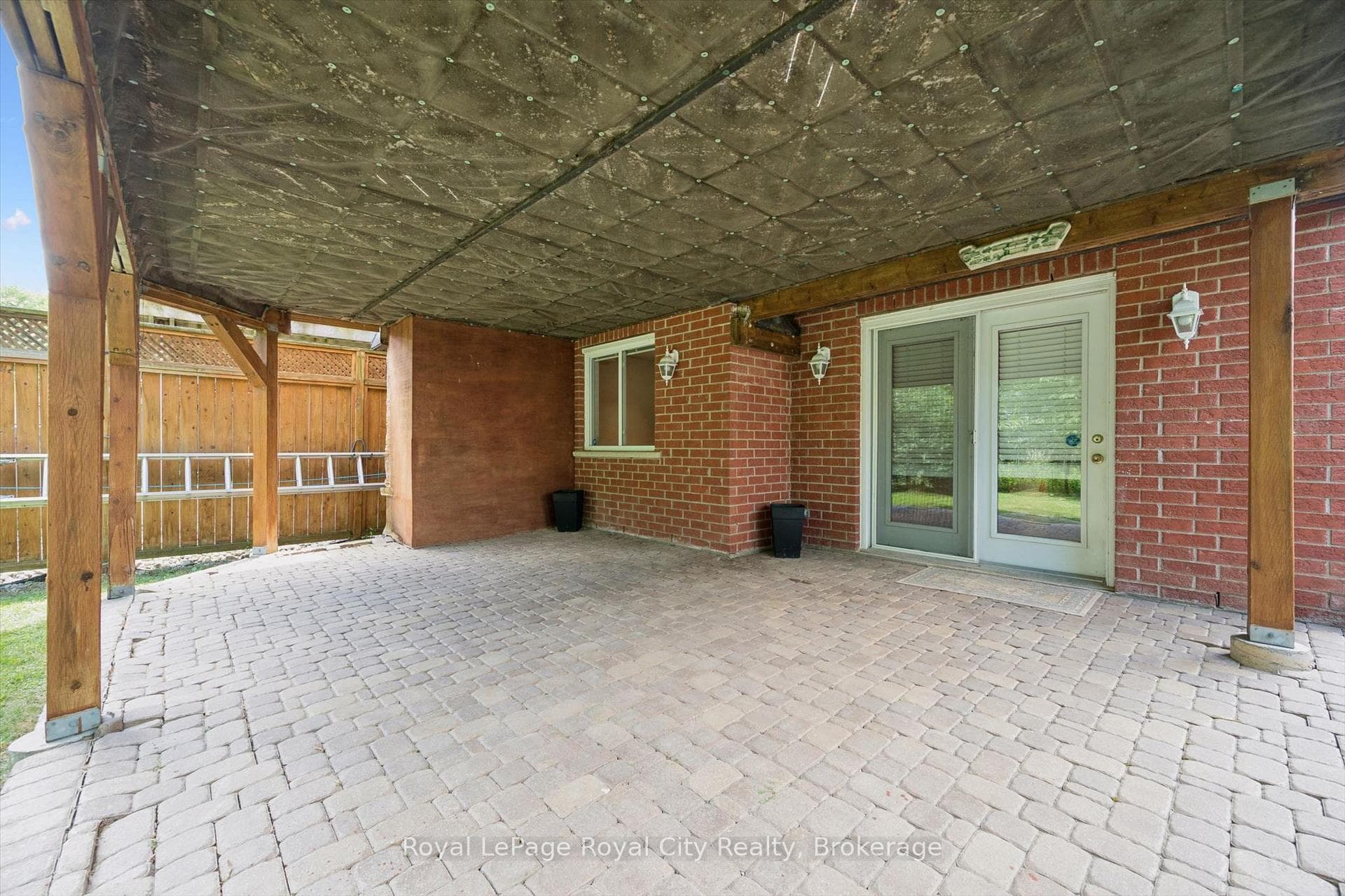 220 Carrington Drive photo 32