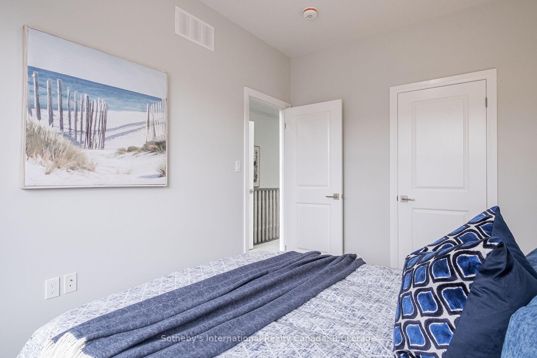 550 Grey Street Unit 22 photo 7
