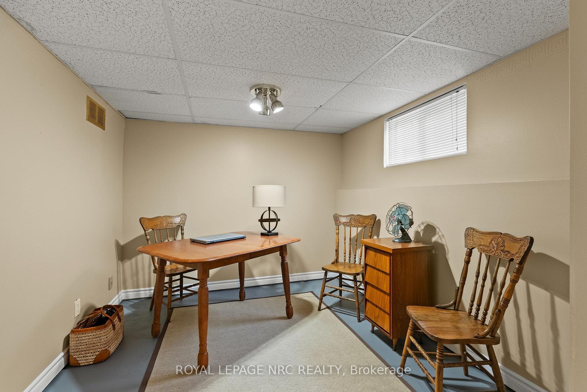 5 Greenlaw Place photo 31