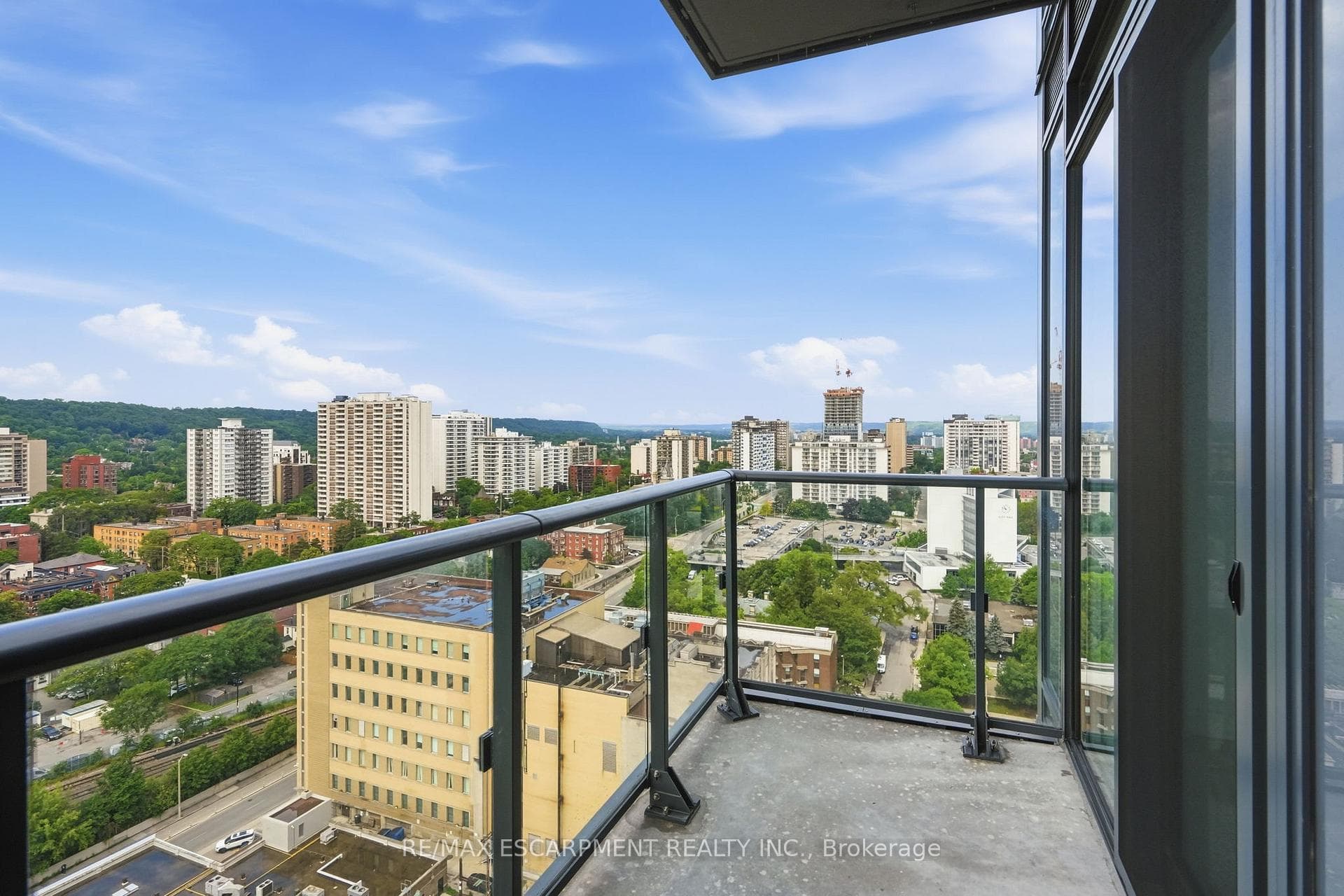 75 JAMES Street Unit 2017 photo 12