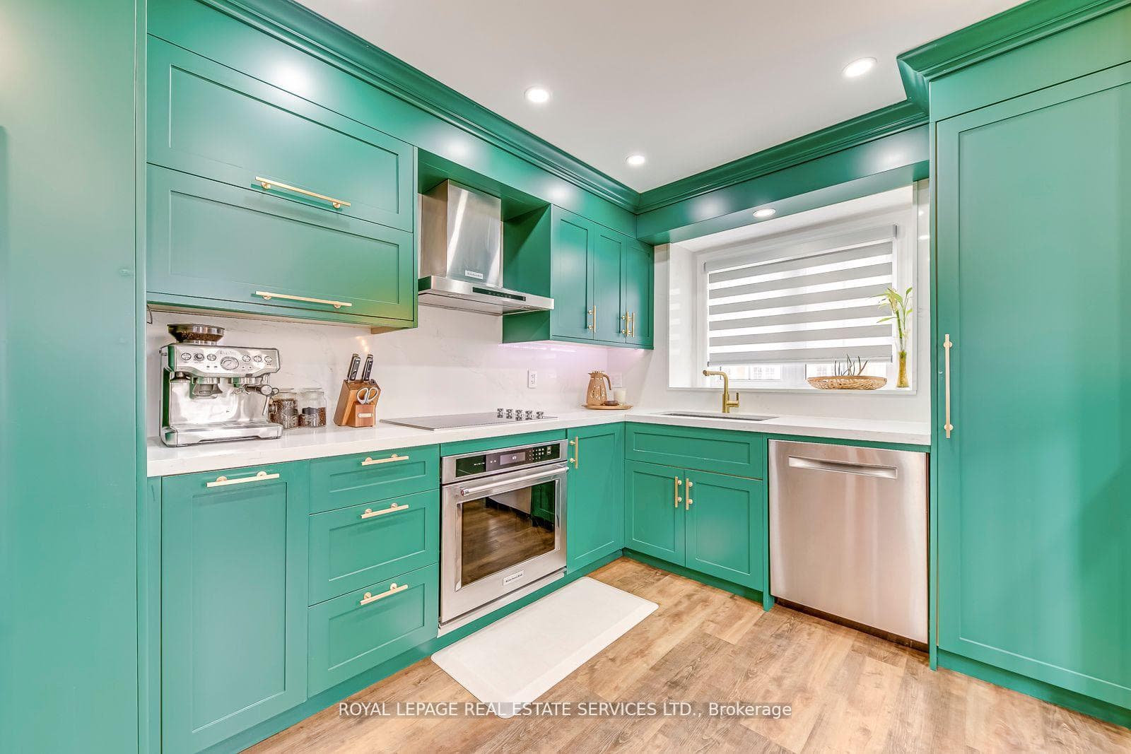 1128 Dundas Street Unit 1 photo 6