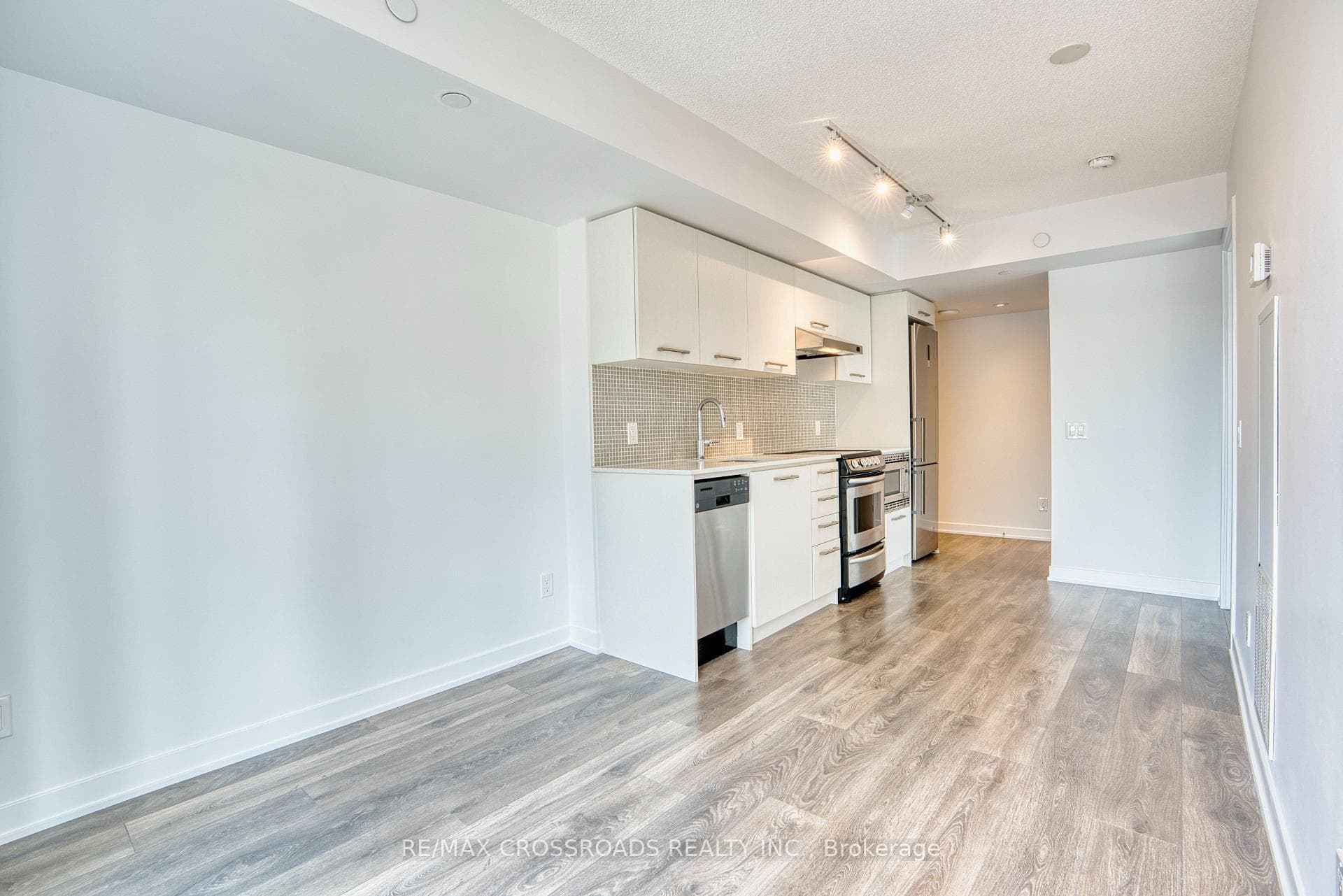 87 Peter Street Unit 1103 photo 15