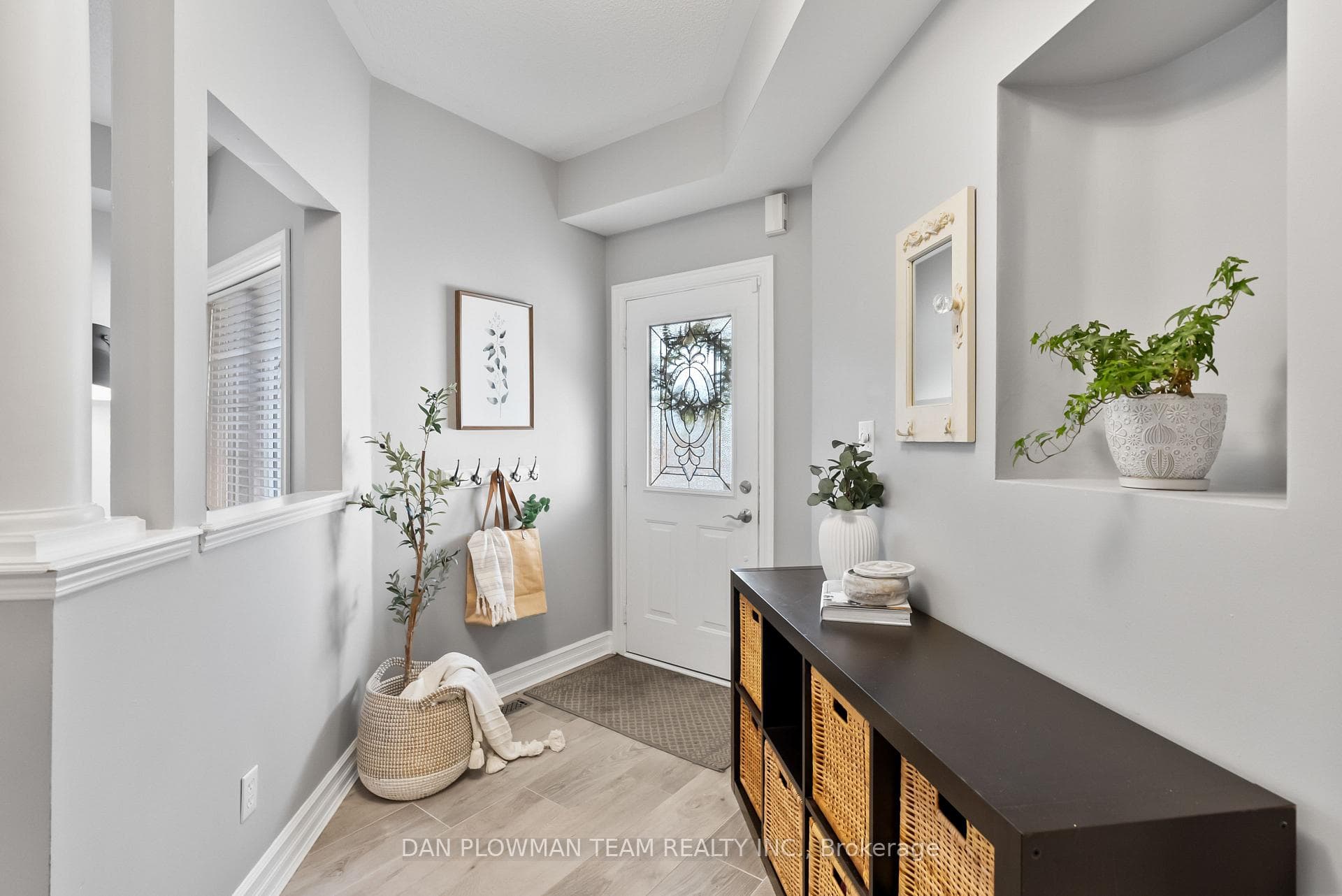 63 Scadding Avenue photo 2