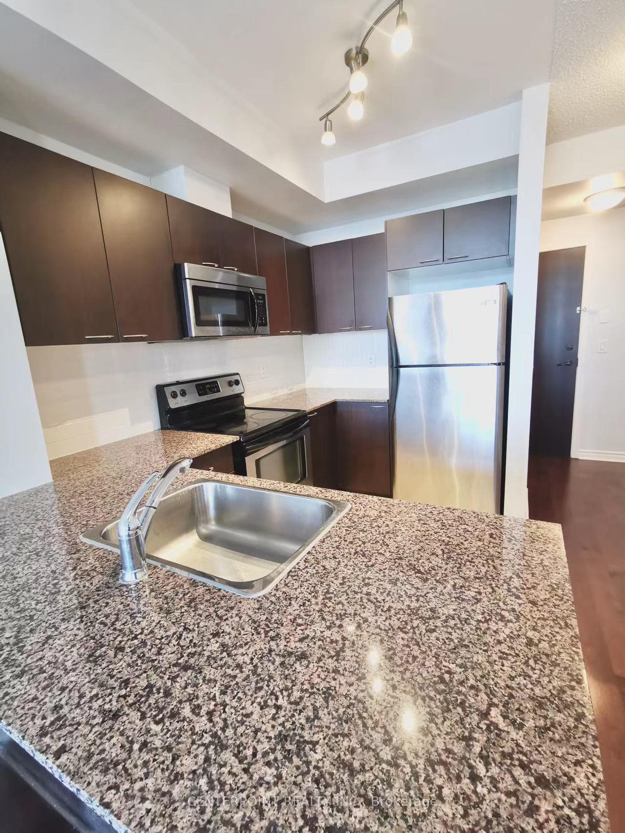385 Prince Of Wales Drive Unit 703 photo 5