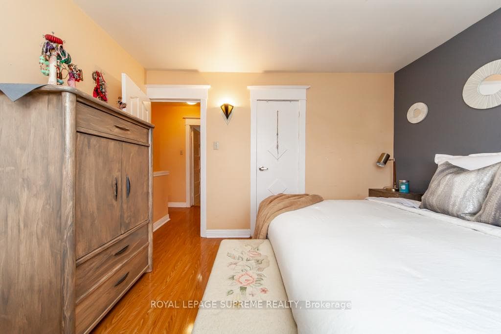 95 Silverthorn Avenue photo 26