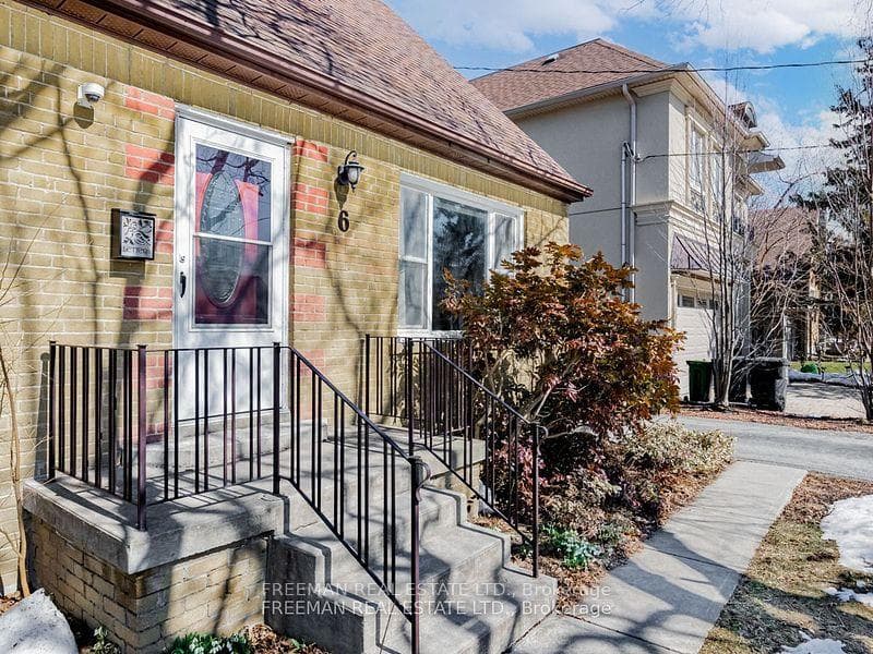 6 Westglen Crescent photo 1