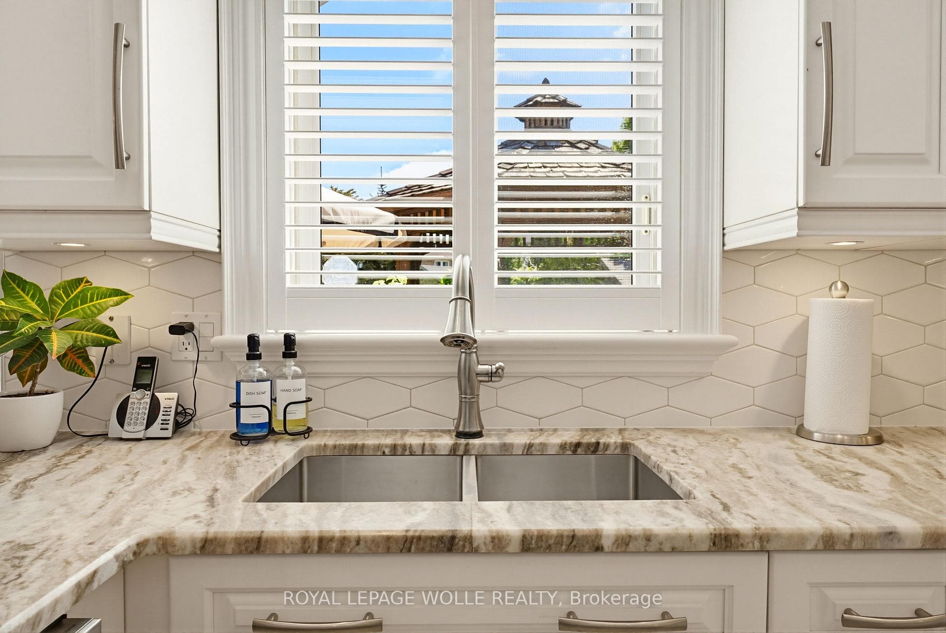 64 Highgate Road photo 14