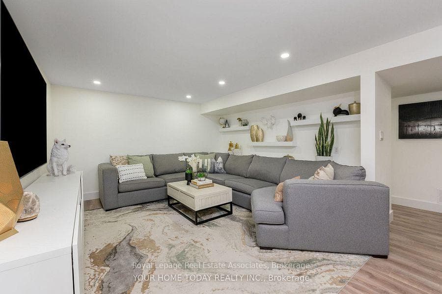 14 Gower Road photo 8