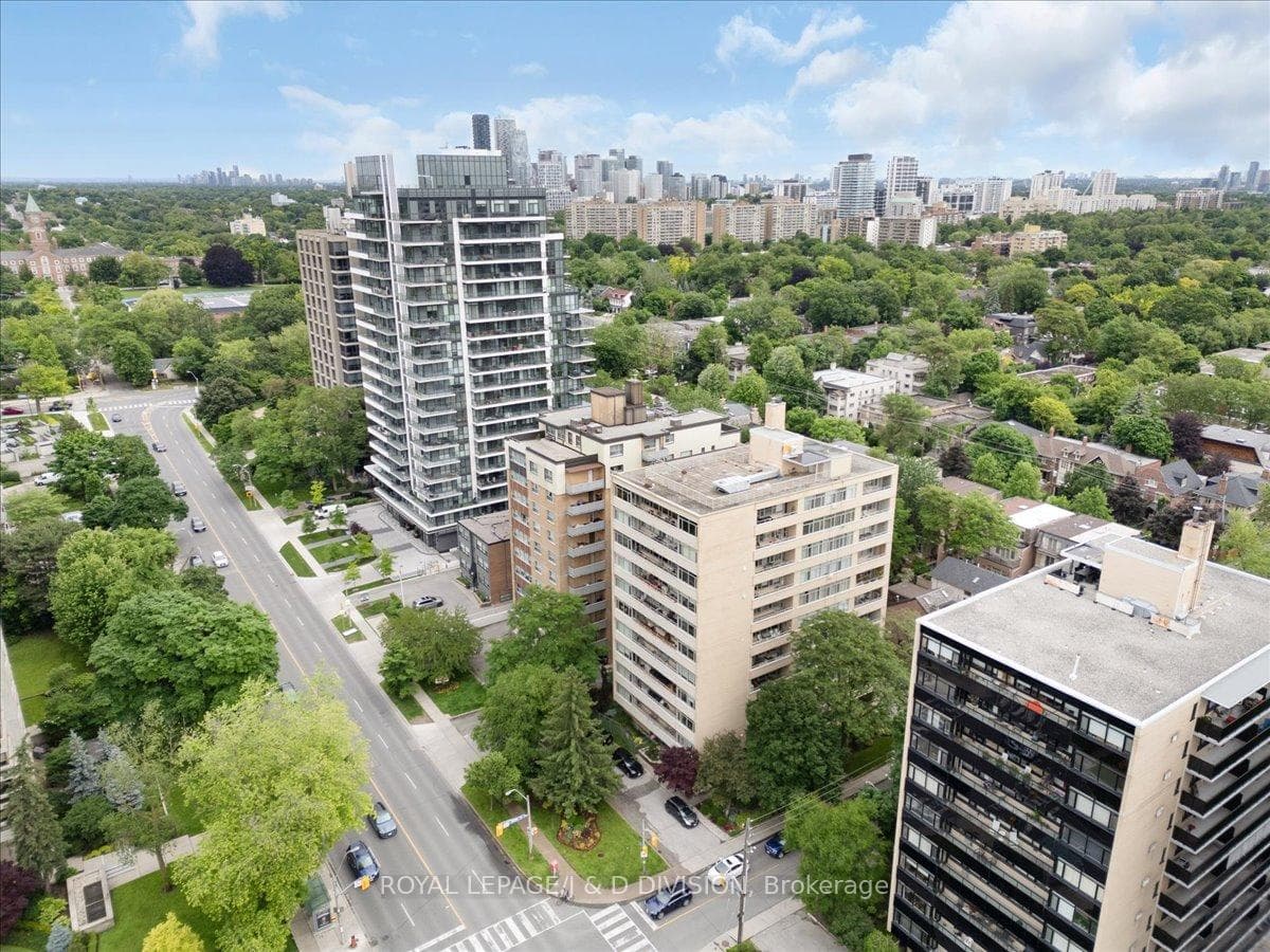 581 Avenue Road Unit 404 photo 25