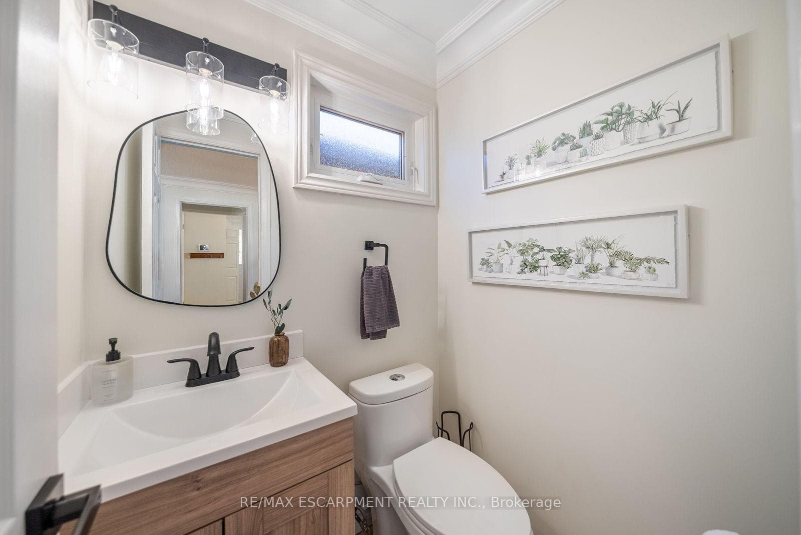 134 Fairwood Place photo 18