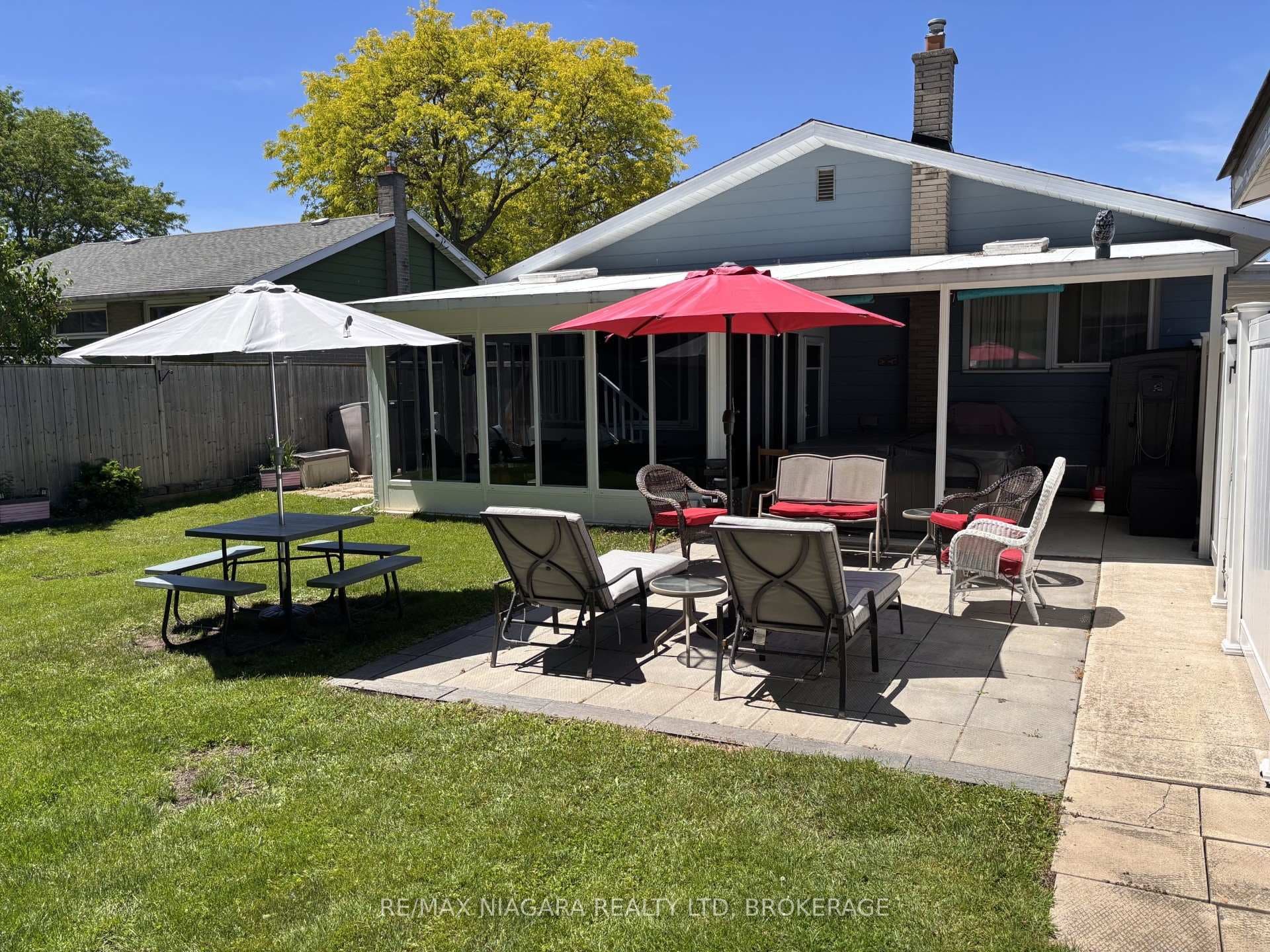 7380 Marieclaude Avenue photo 20