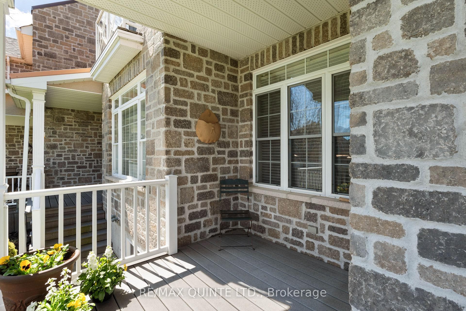 50 GRACEFIELD Lane Unit 12 photo 3