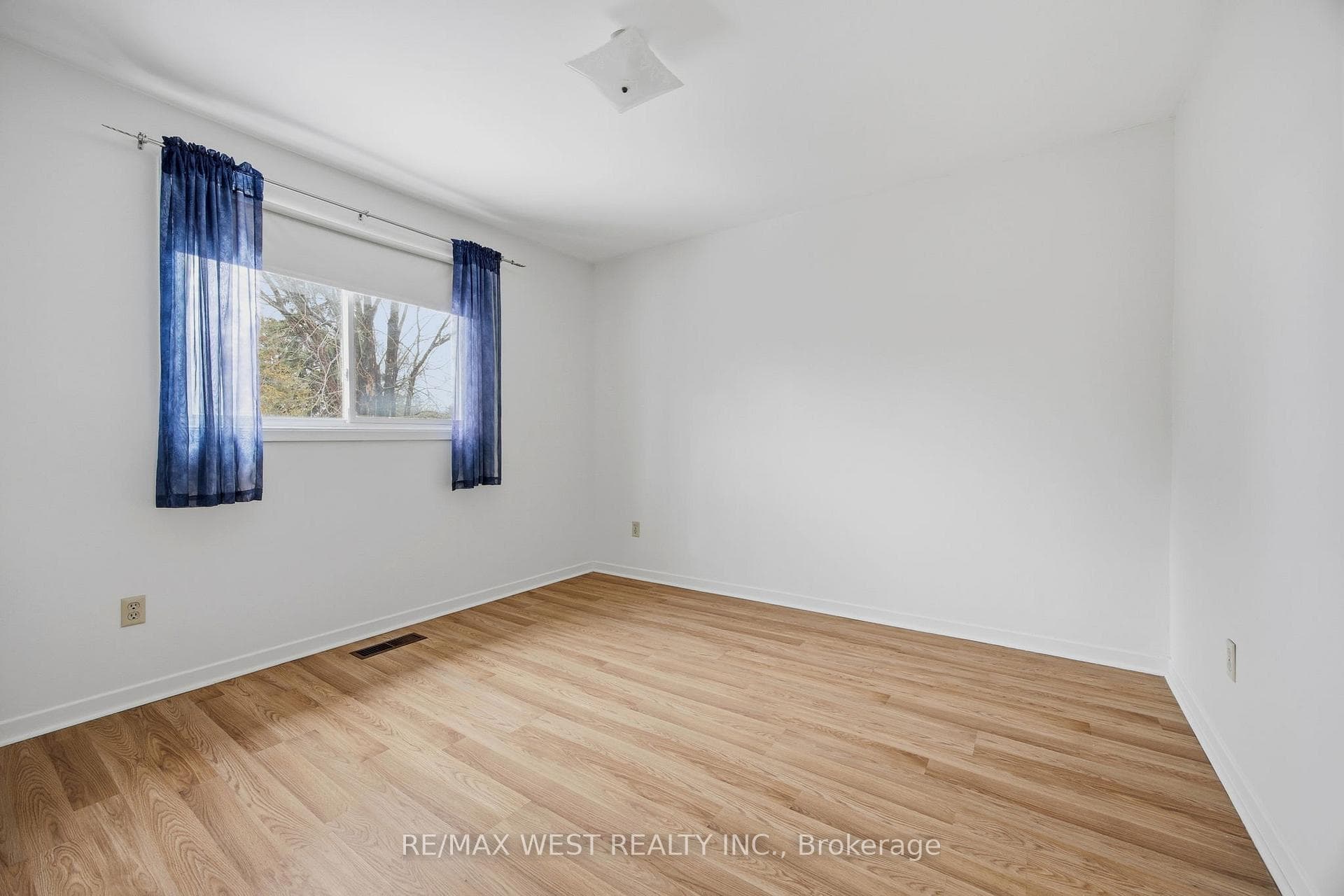 7350 Bendigo Circle photo 25