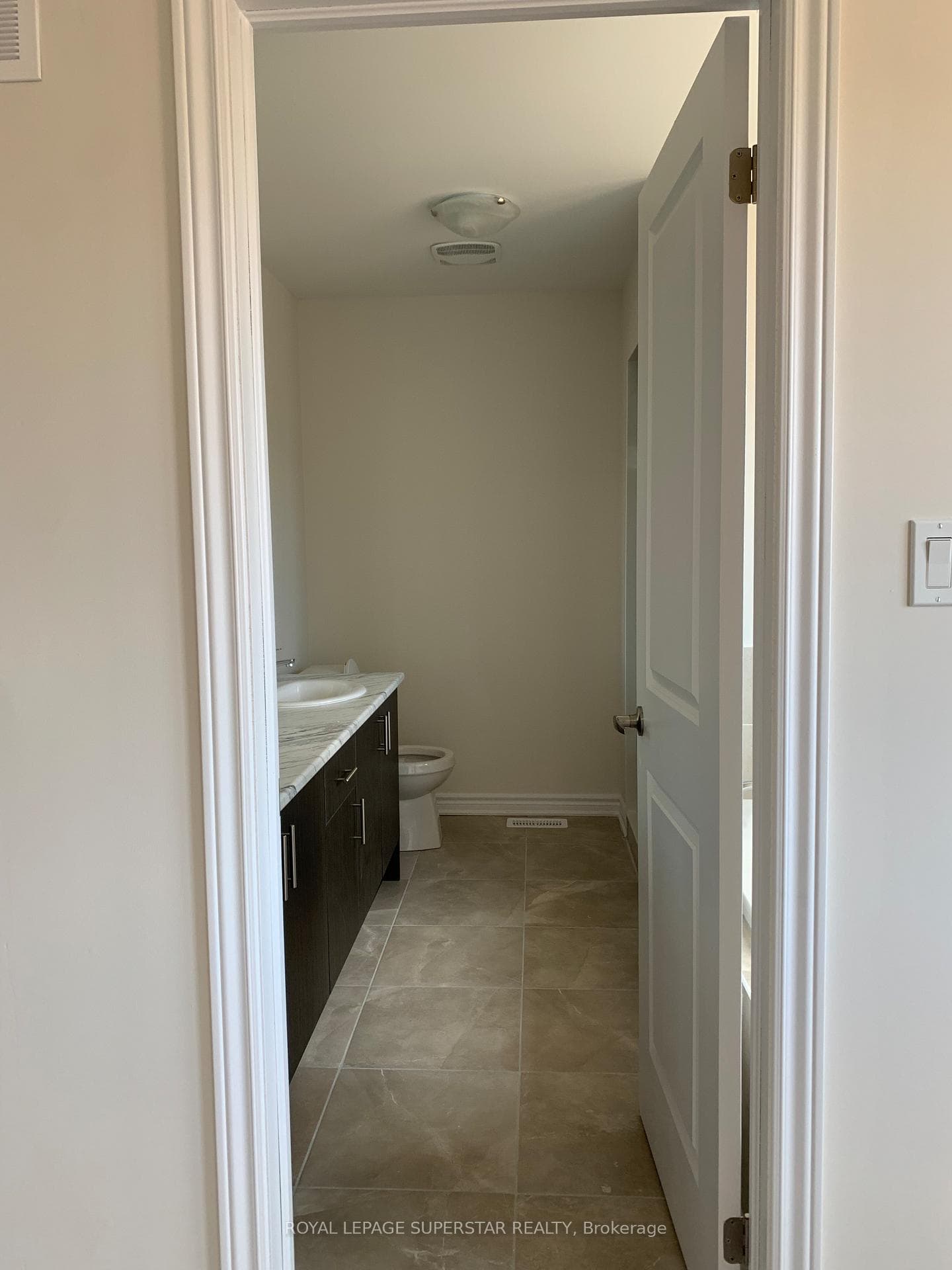 49 Eberhardt Drive photo 18