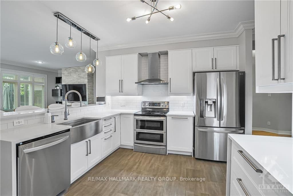 32 BARONESS Drive photo 7