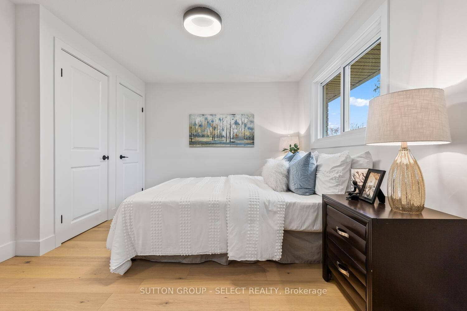 883 Westbury Place photo 22