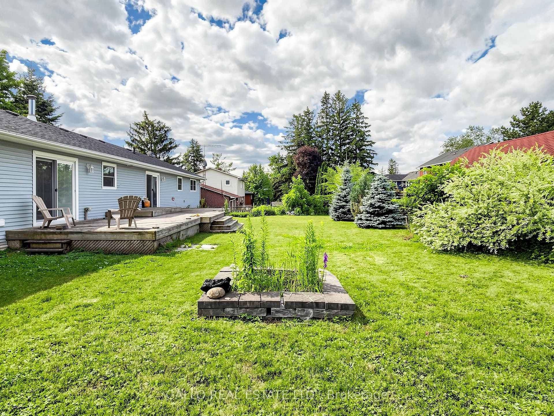 32 Elmvale Boulevard photo 26