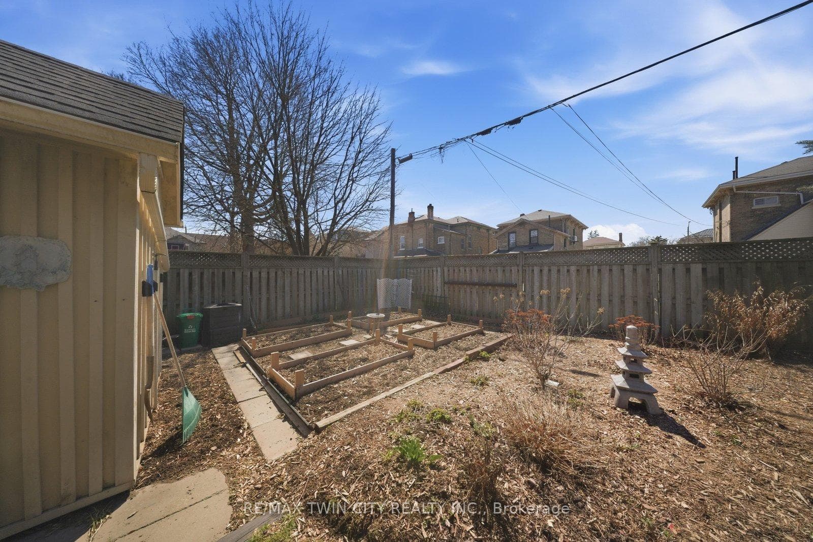 108 William Street photo 47