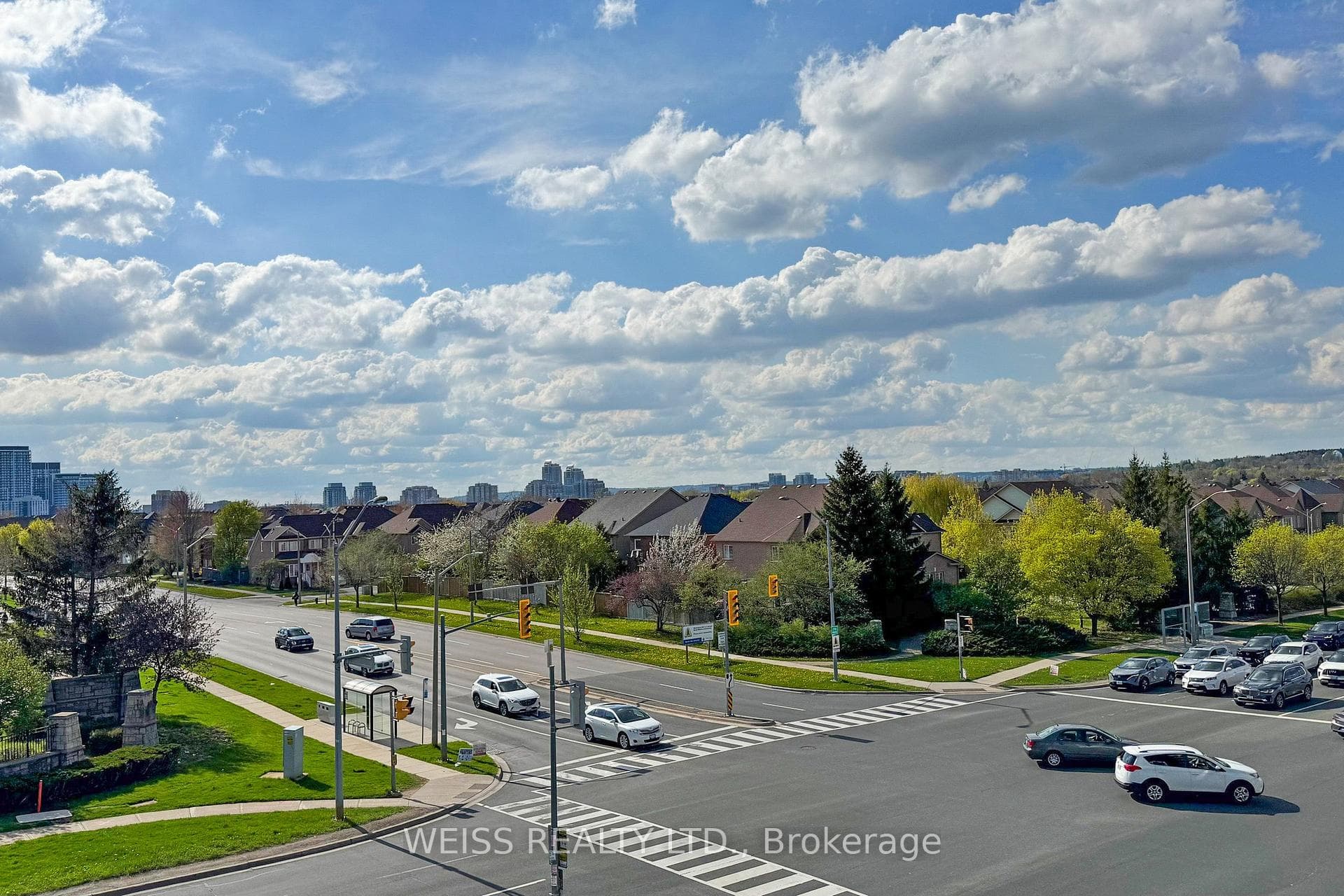 8763 Bayview Avenue Unit 311 photo 39