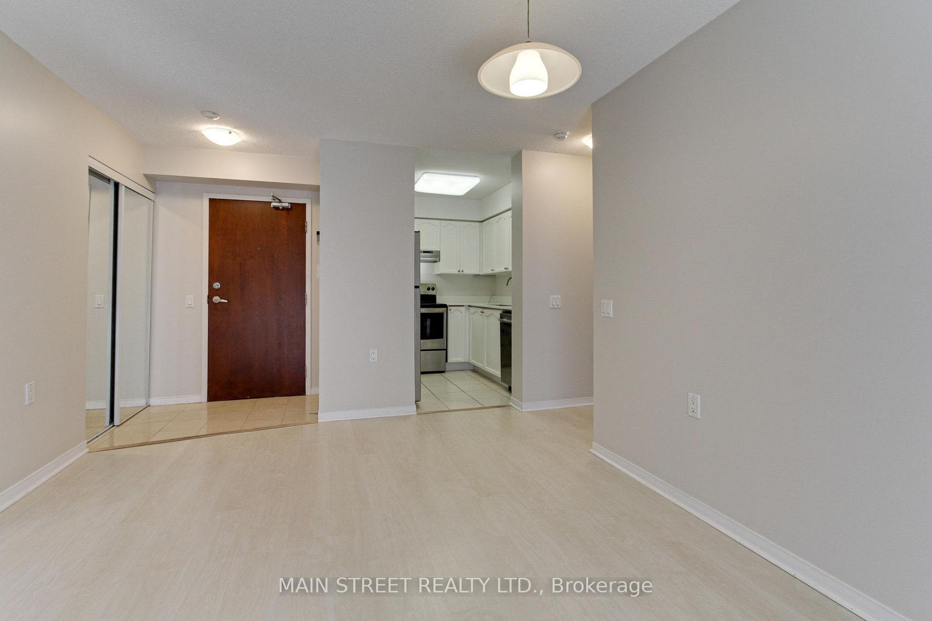 35 Finch Avenue Unit 501 photo 7