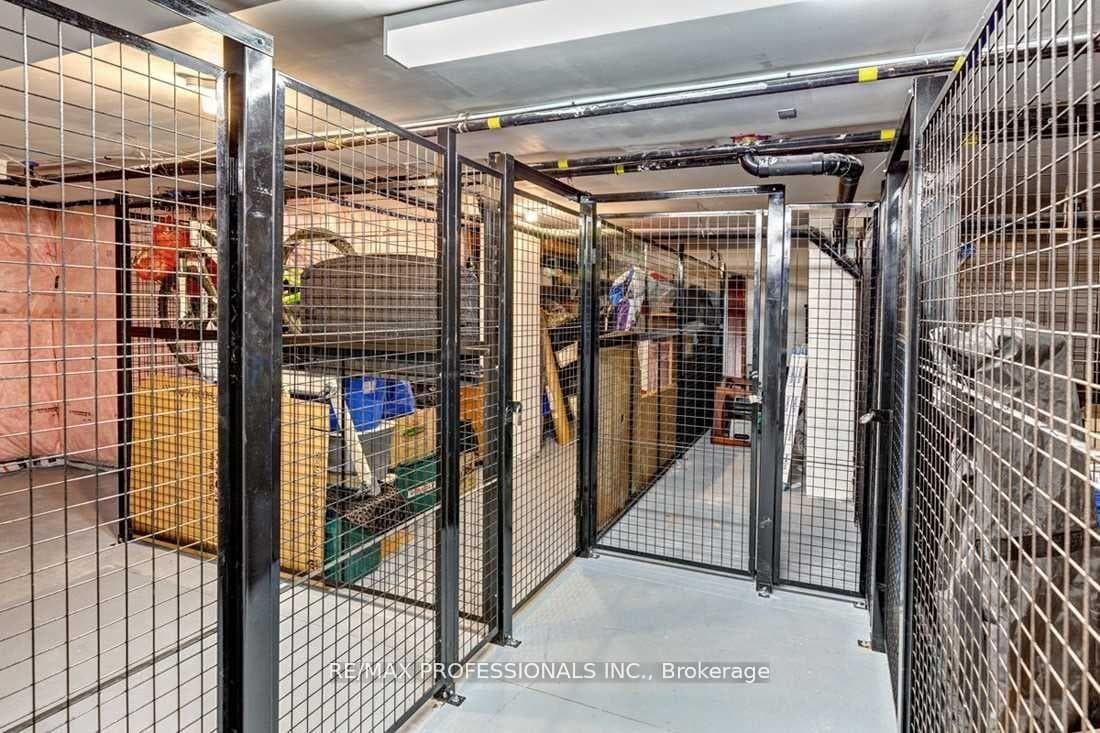 2393 Bronte Road Unit 208 photo 32