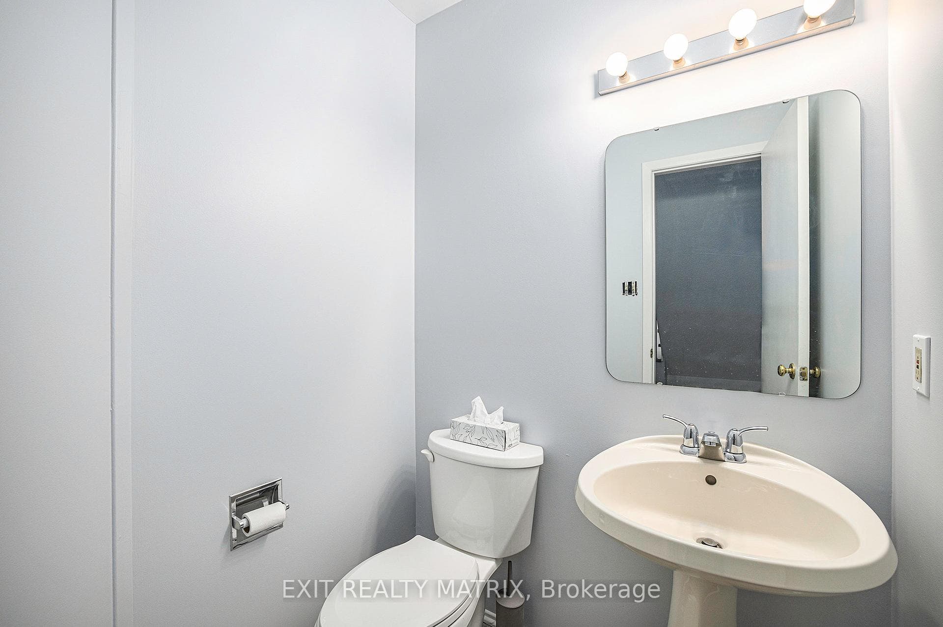 24 Oakhaven Private photo 9