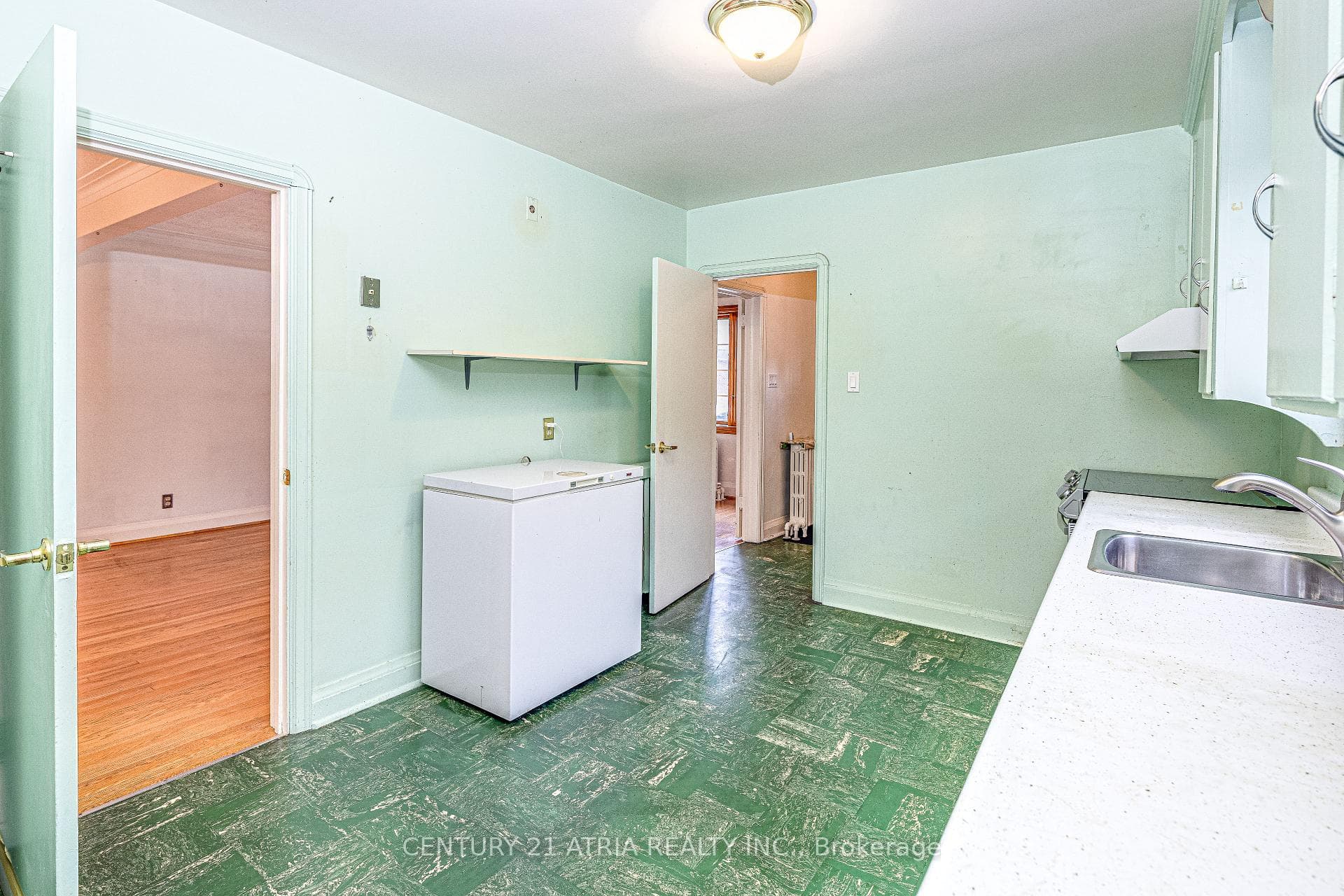 31 Parkview Hill Crescent photo 7