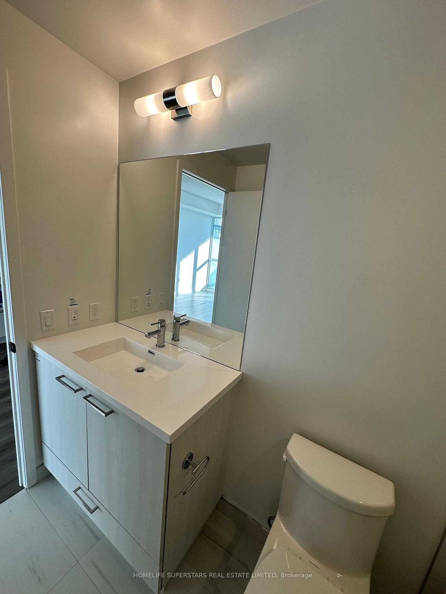 225 Commerce Street Unit 2203 photo 16
