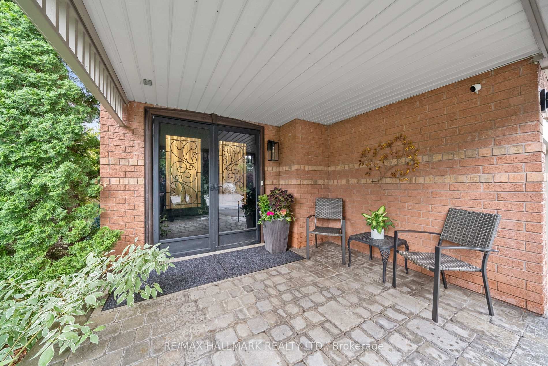 1156 Carding Mill Place photo 3