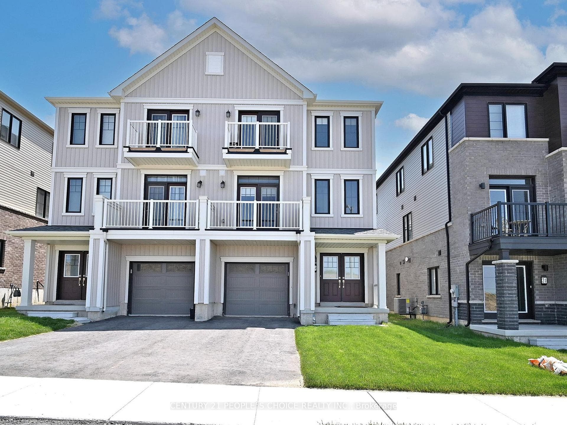 19 Central Market Drive photo 1