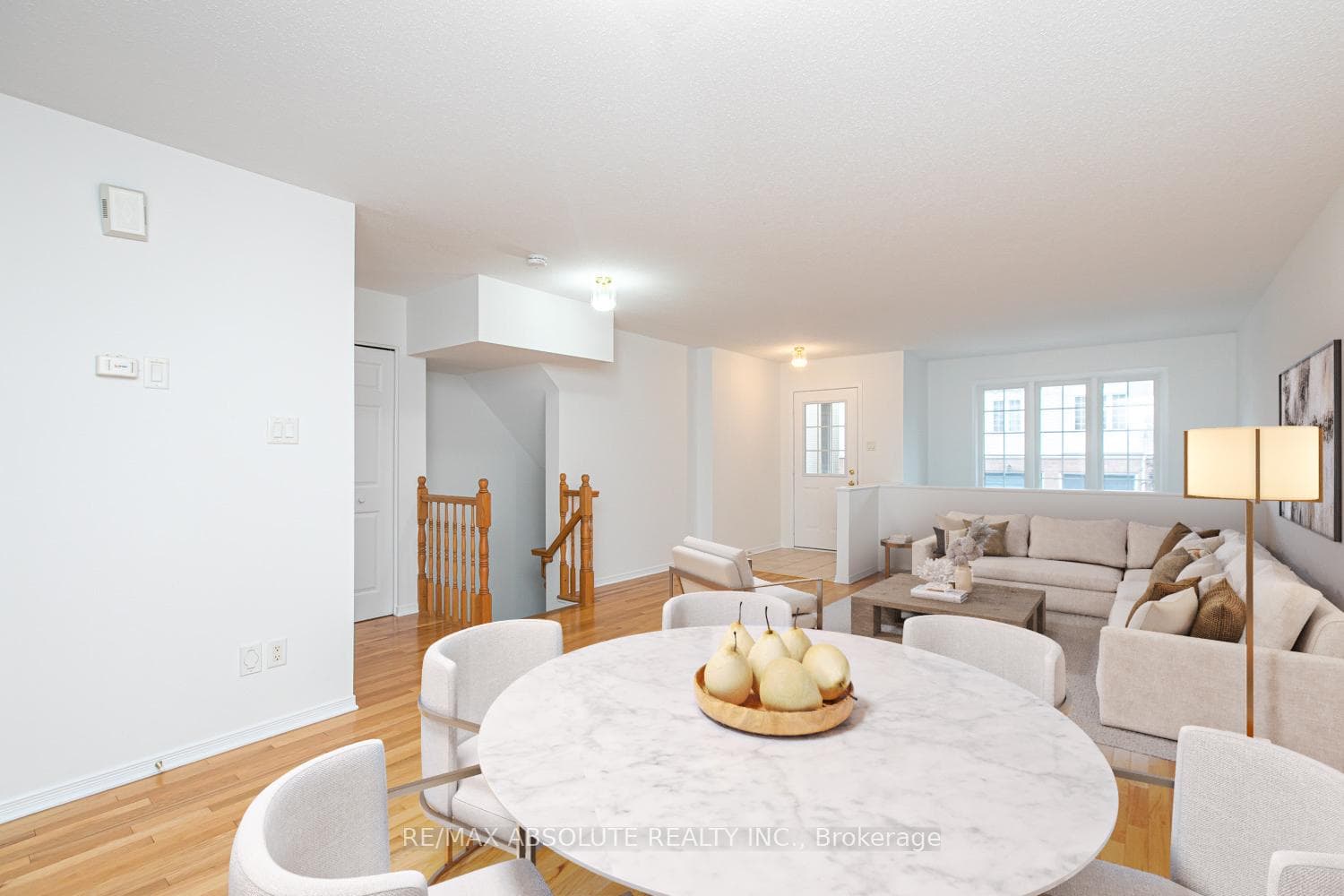 250 Gershwin Private photo 4