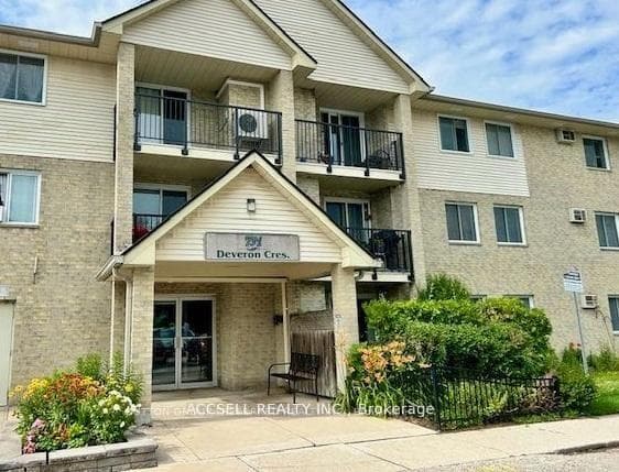 731 Deveron Crescent Unit 111 photo 1