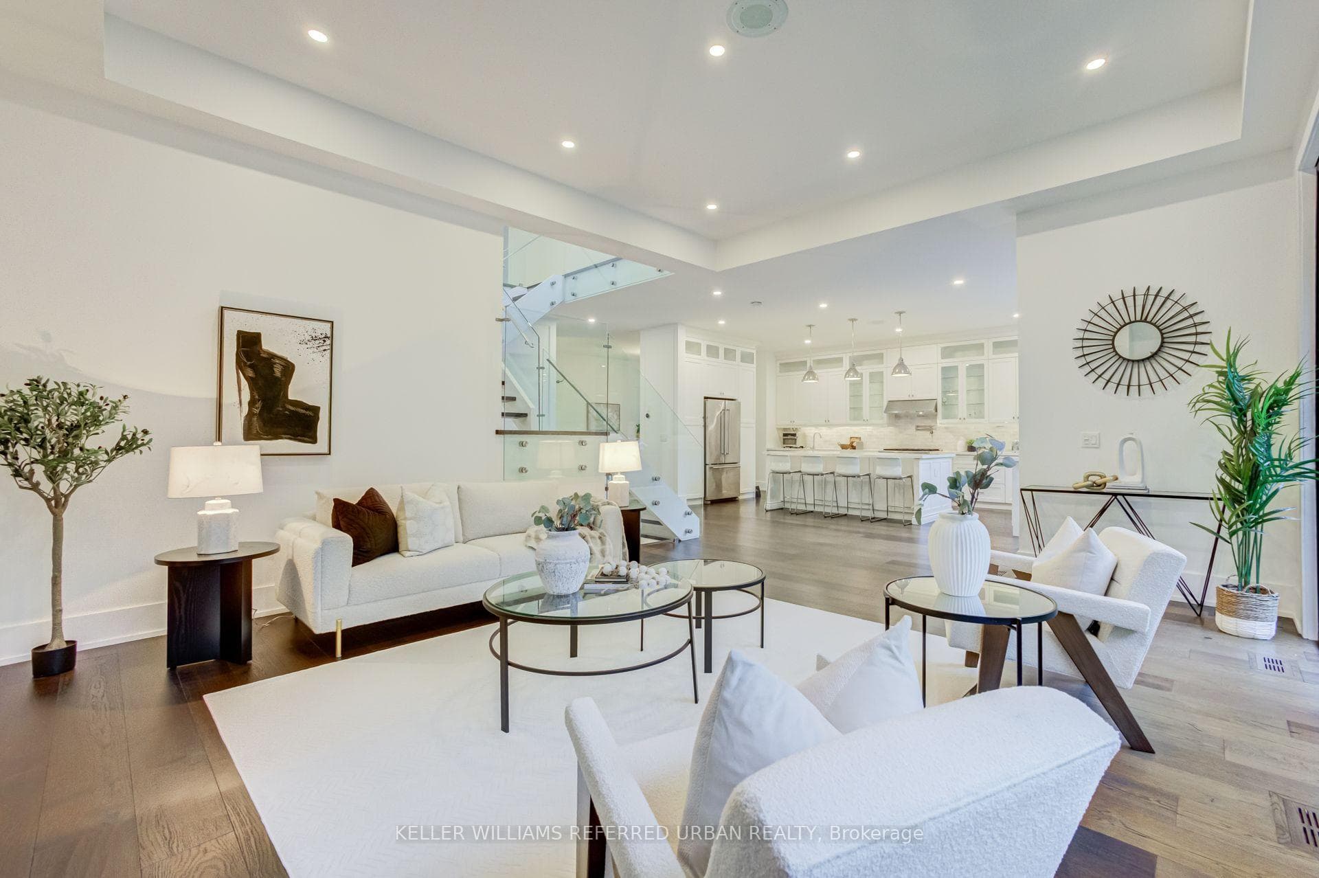57 Ambleside Avenue photo 15