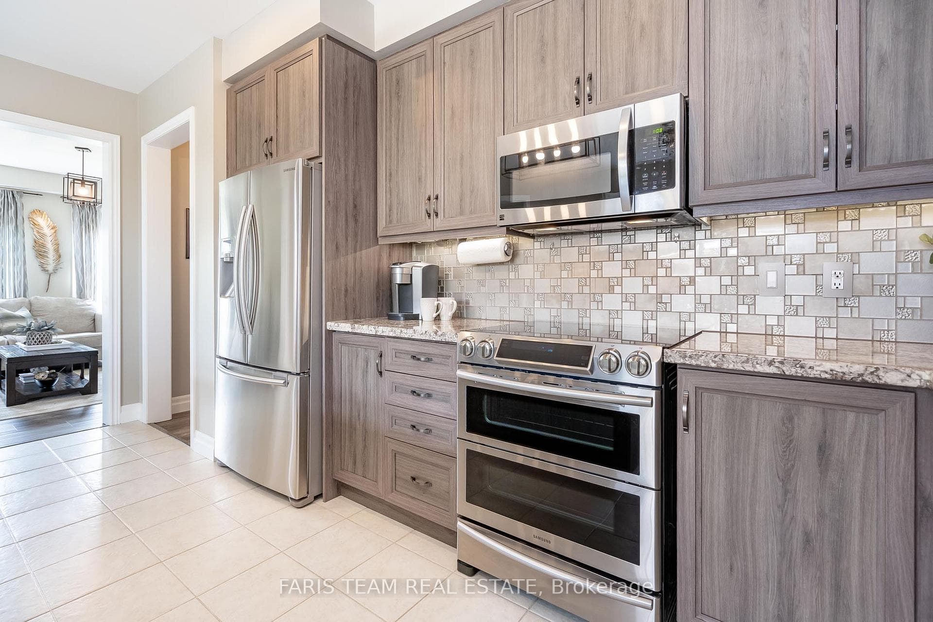 257 Kozlov Street photo 10