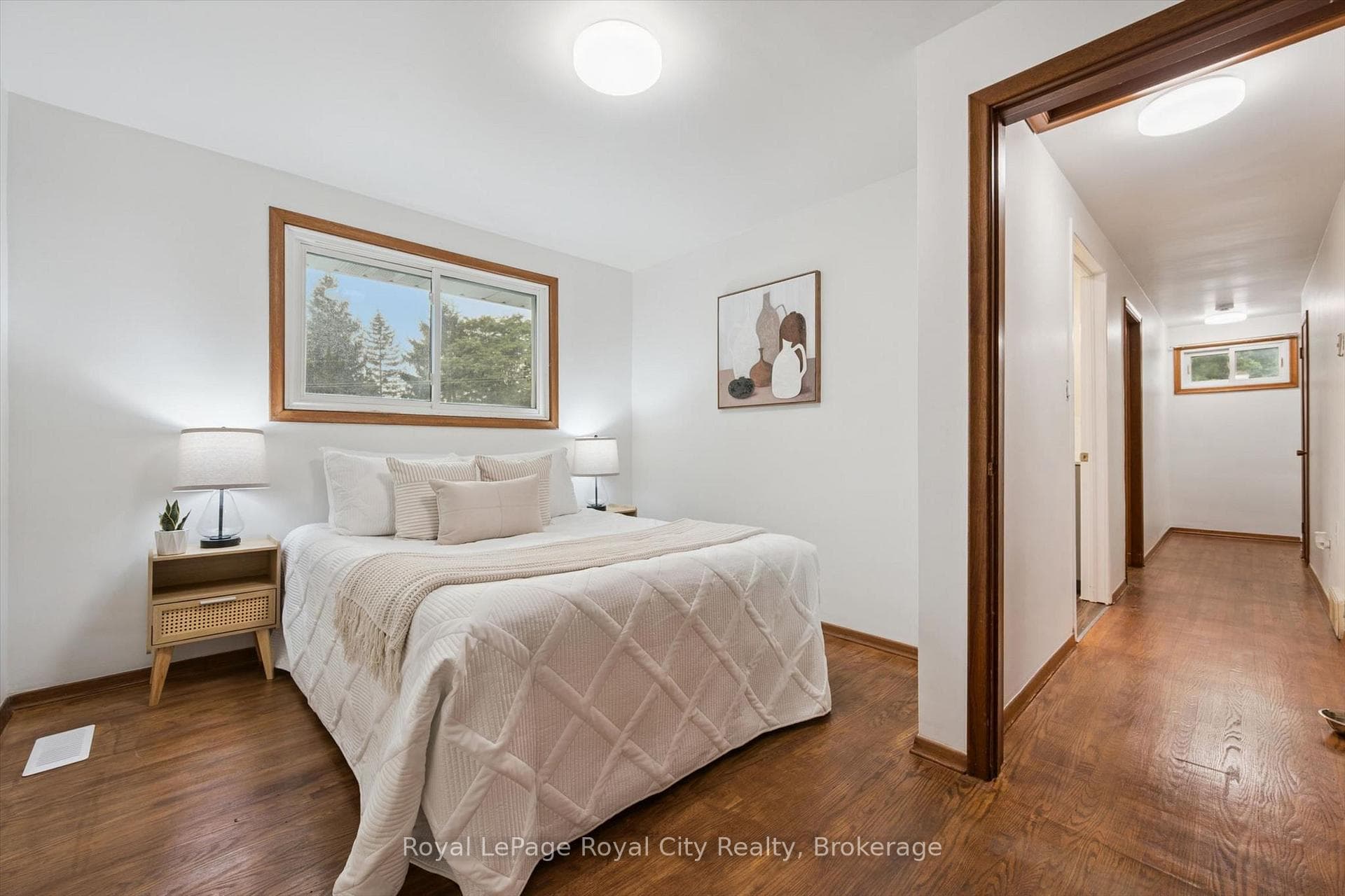 30 Westminster Avenue photo 27