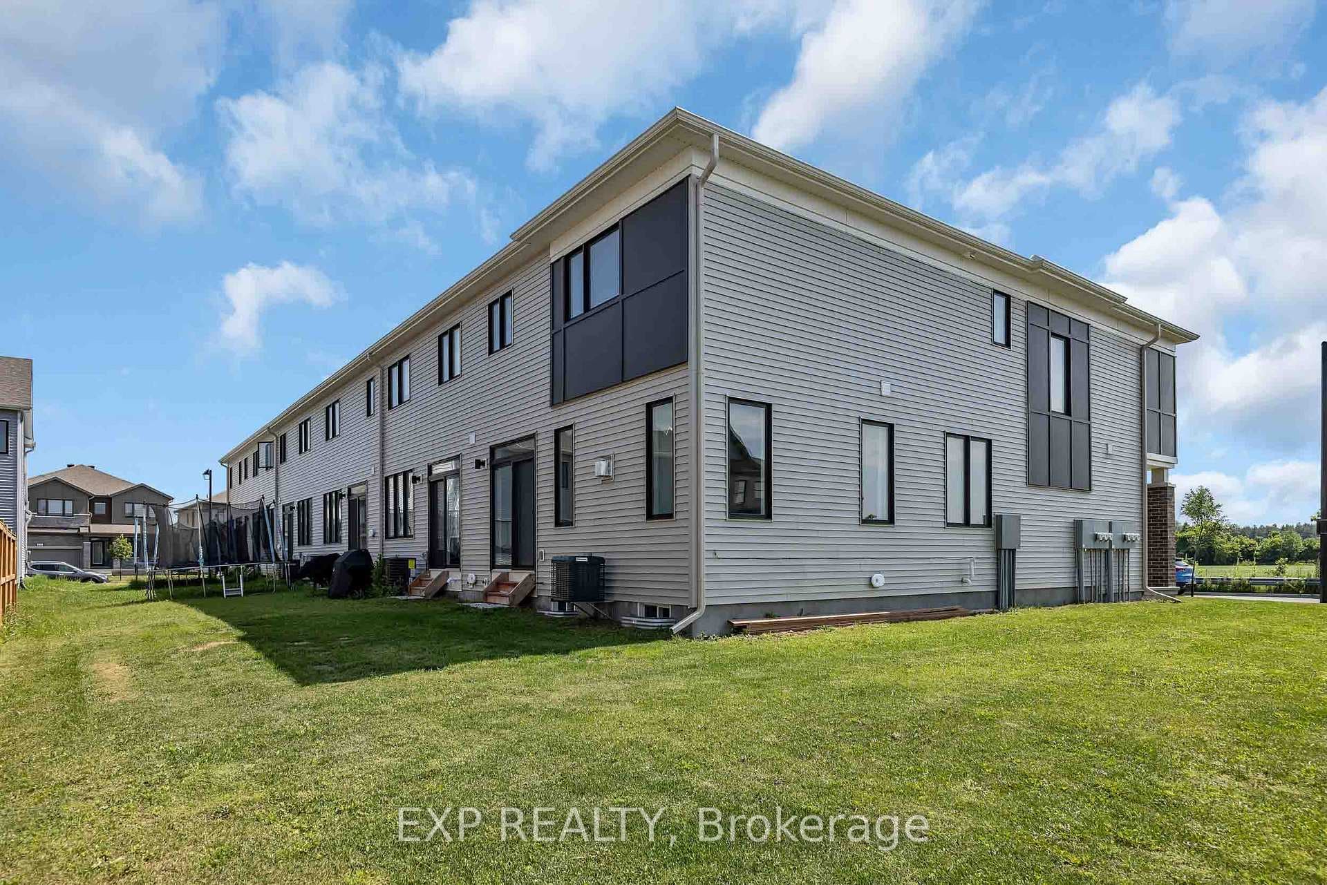 Corner rear lot view