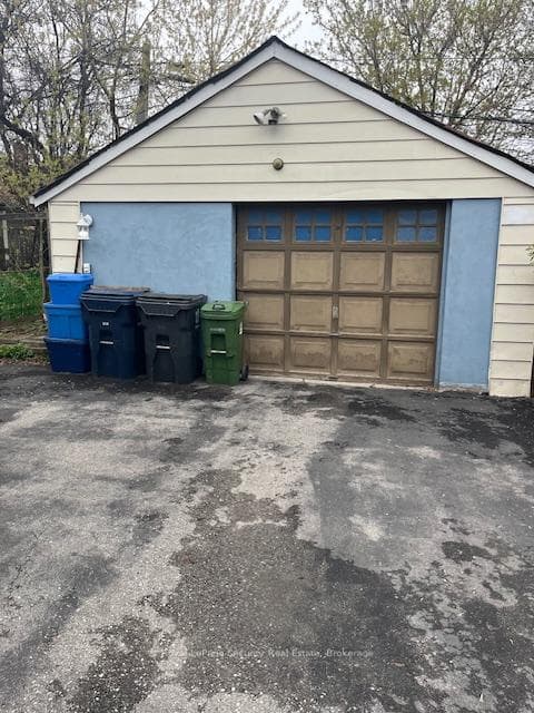627 Caledonia Road photo 21