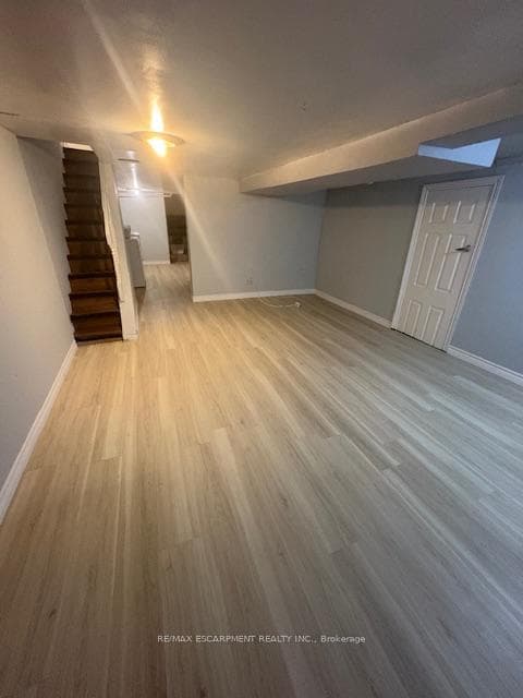 89 SHAW Street photo 17