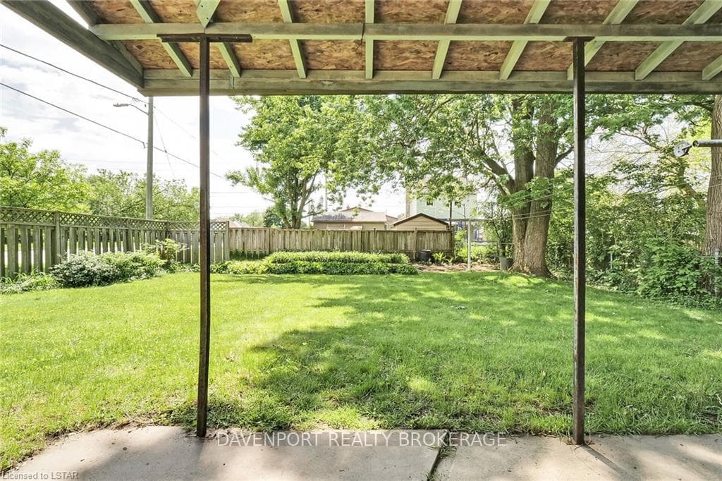 723 STRATHMEYER Street photo 28