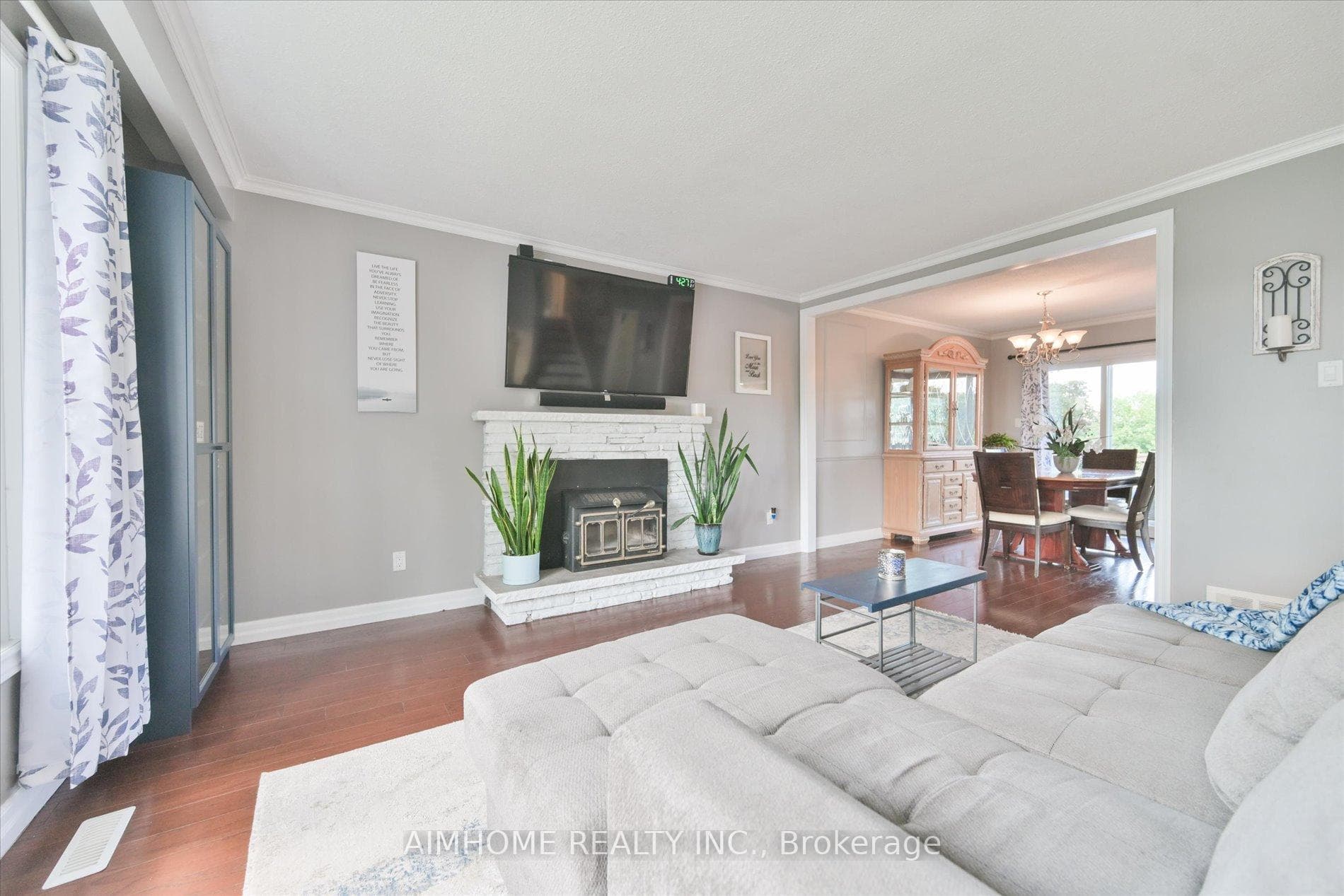 232 McMurchy Avenue photo 9