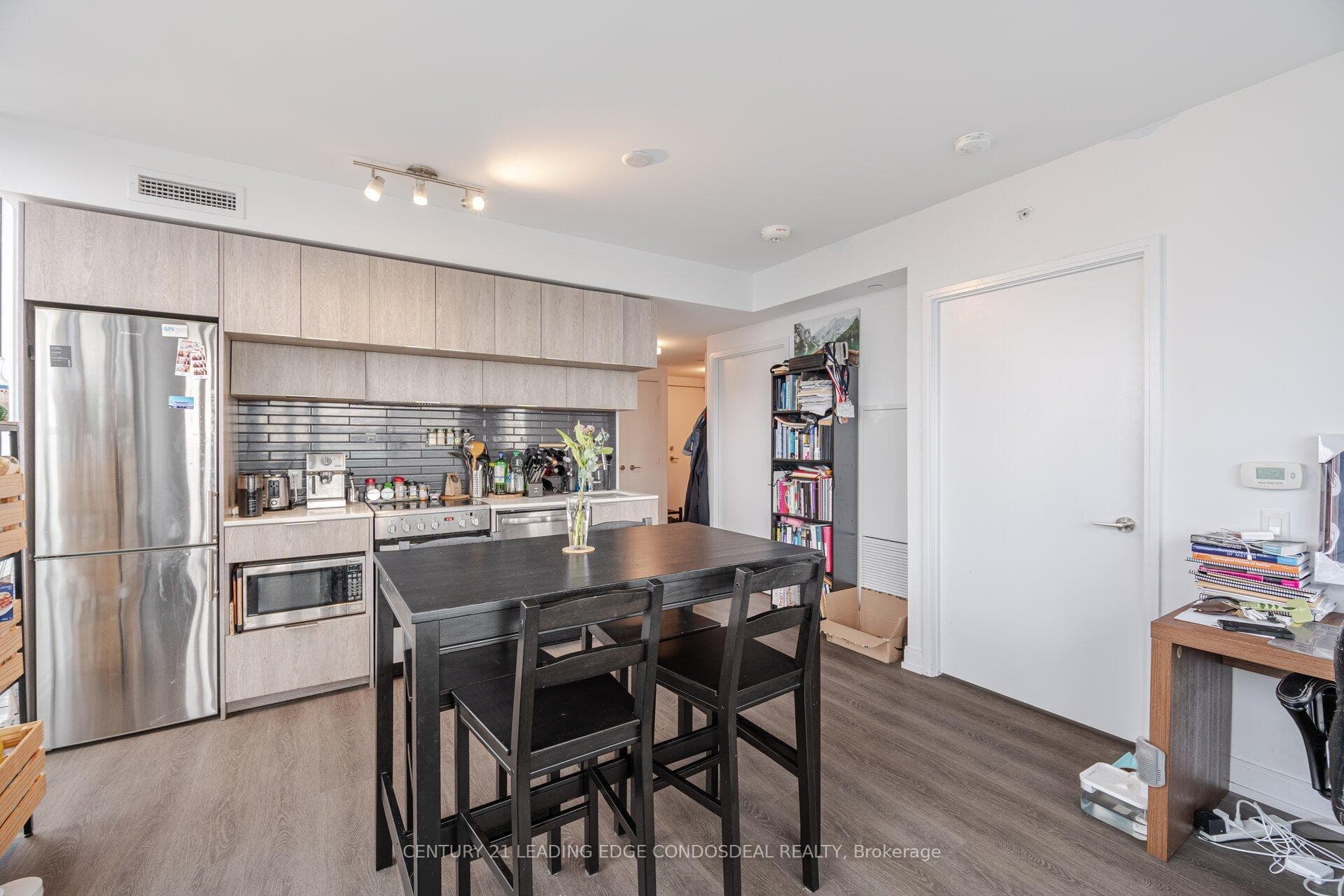 181 Dundas Street Unit 5110 photo 24