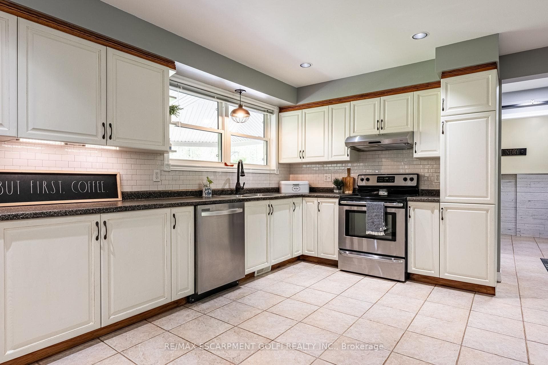 51043 Lambert Road photo 11