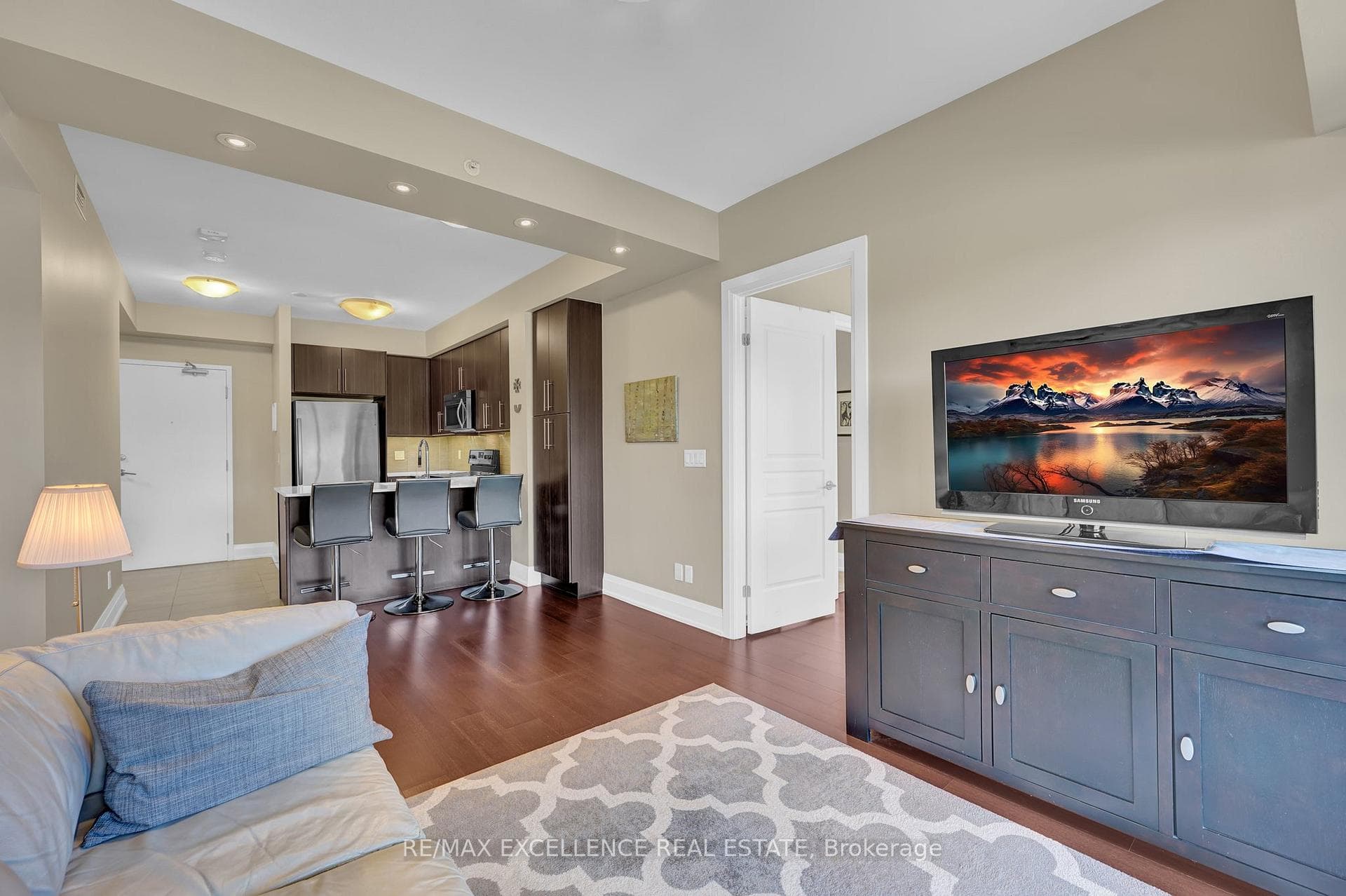 8302 Islington Avenue Unit 218 photo 8